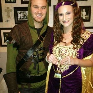 Maid Marion Halloween costume